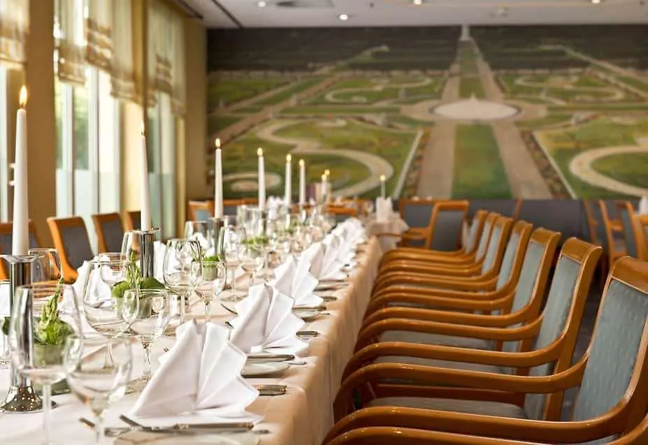 Wyndham Hannover Atrium Hotel
