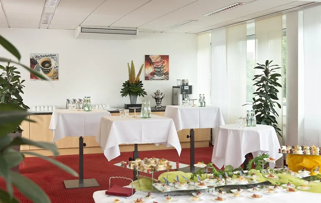 Wyndham Hannover Atrium 4*,  Germany