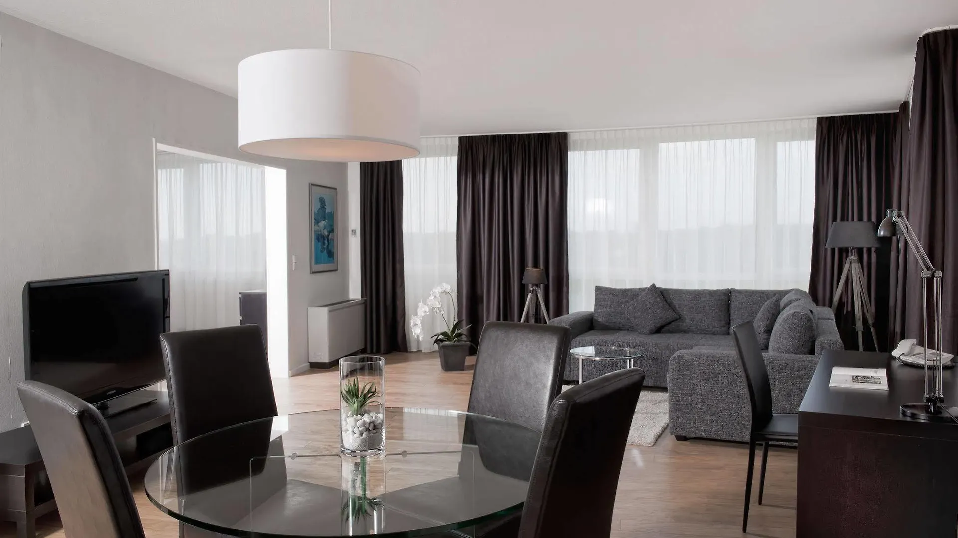 Wyndham Hannover Atrium 4*,  Germany